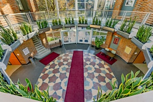 listings.show.sections.photos.alt