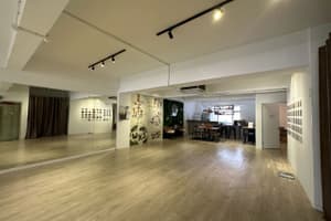 listings.show.sections.photos.alt