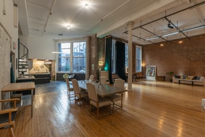 listings.show.sections.photos.alt