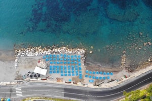 listings.show.sections.photos.alt