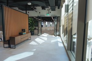 listings.show.sections.photos.alt