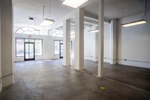 listings.show.sections.photos.alt