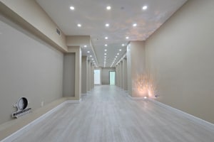 listings.show.sections.photos.alt