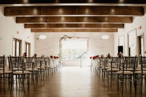 listings.show.sections.photos.alt