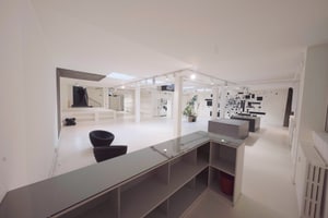 listings.show.sections.photos.alt