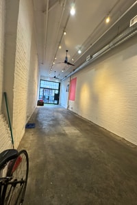 listings.show.sections.photos.alt