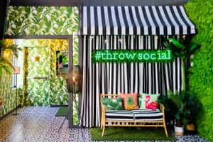 listings.show.sections.photos.alt