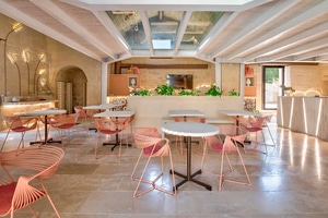 listings.show.sections.photos.alt