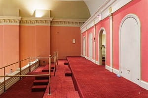 listings.show.sections.photos.alt