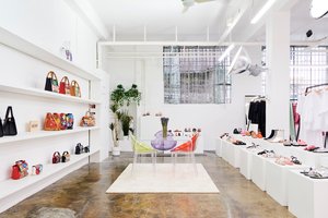 listings.show.sections.photos.alt
