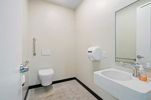 listings.show.sections.photos.alt