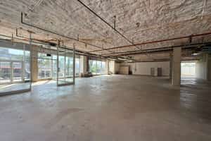 listings.show.sections.photos.alt