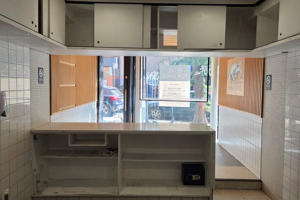 Storefront boutique in the heart of SoHo