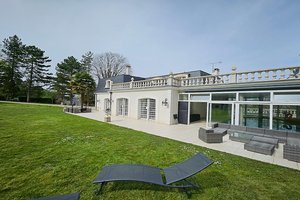 listings.show.sections.photos.alt