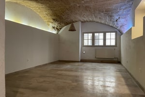 listings.show.sections.photos.alt
