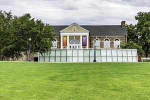 Open Campus Lawn for Outdoor Events in Collegeville, foto 4