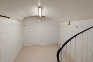 listings.show.sections.photos.alt