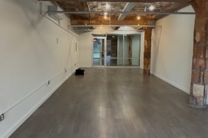 listings.show.sections.photos.alt