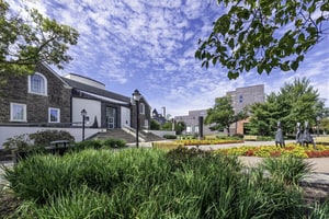 Stone Museum with Sculpture Garden for Receptions in Collegeville, up to 100 Guests, foto 5
