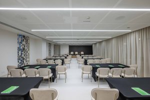 listings.show.sections.photos.alt