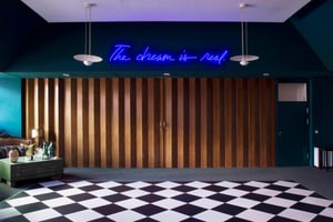 listings.show.sections.photos.alt