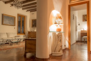 listings.show.sections.photos.alt