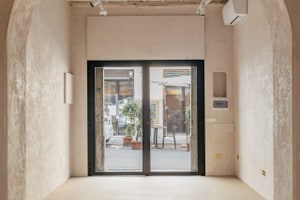 listings.show.sections.photos.alt