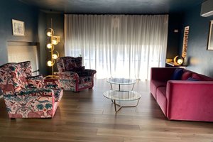 listings.show.sections.photos.alt