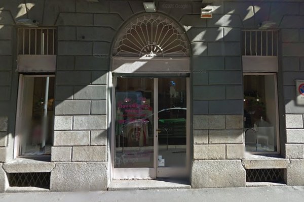 40sqm Showroom in Milan