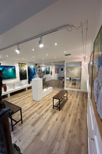 listings.show.sections.photos.alt