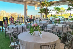 listings.show.sections.photos.alt