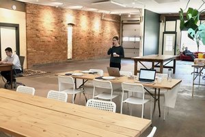 listings.show.sections.photos.alt