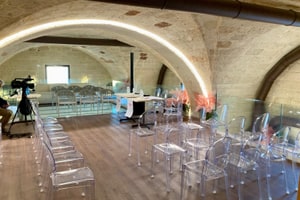 listings.show.sections.photos.alt