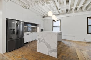 listings.show.sections.photos.alt