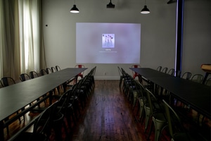 listings.show.sections.photos.alt