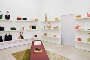 listings.show.sections.photos.alt