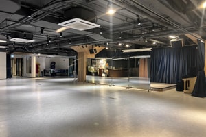 listings.show.sections.photos.alt
