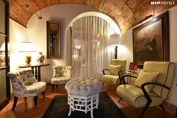Temporary Pop Up Boutique Hotel