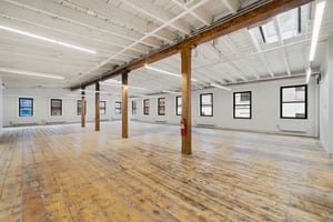 listings.show.sections.photos.alt
