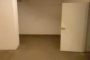 Boutique avec vitrine de 8 m et 160 m² sur deux niveaux, Marais, Paris, photo 6