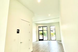 listings.show.sections.photos.alt