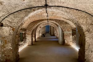 listings.show.sections.photos.alt