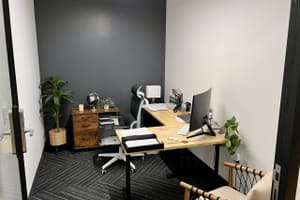 listings.show.sections.photos.alt