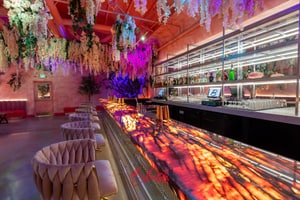 listings.show.sections.photos.alt