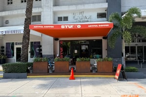 listings.show.sections.photos.alt