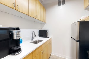 listings.show.sections.photos.alt