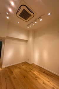 listings.show.sections.photos.alt