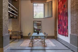 listings.show.sections.photos.alt