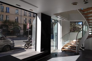 Boutique d'angle de 195 m² pour pop-up store ou showroom, rue Étienne Marcel, Paris, foto 1