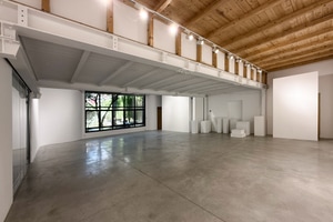 listings.show.sections.photos.alt